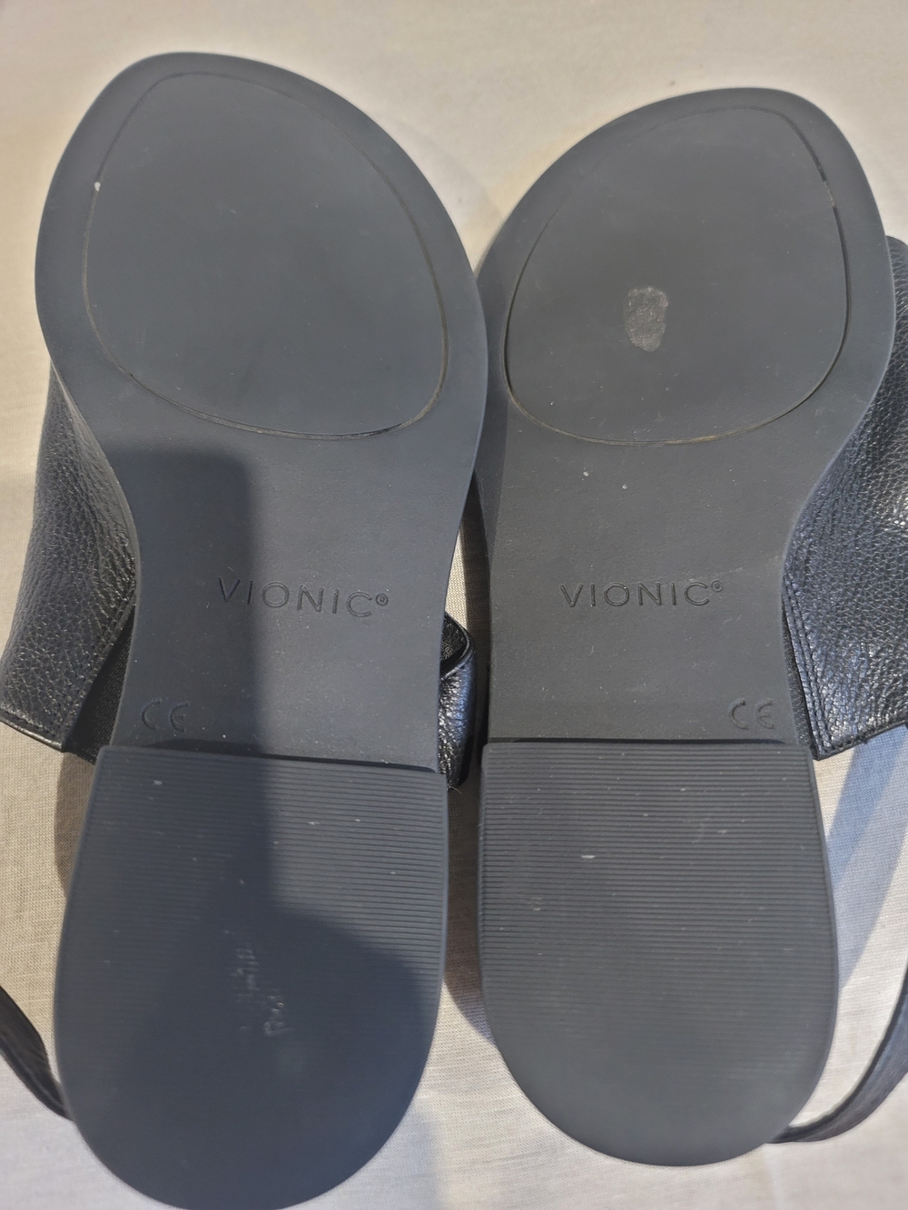 Vionic Black Leather Ella Toe Post Slingback Sandals Women's Size 8M - Picture 7 of 7